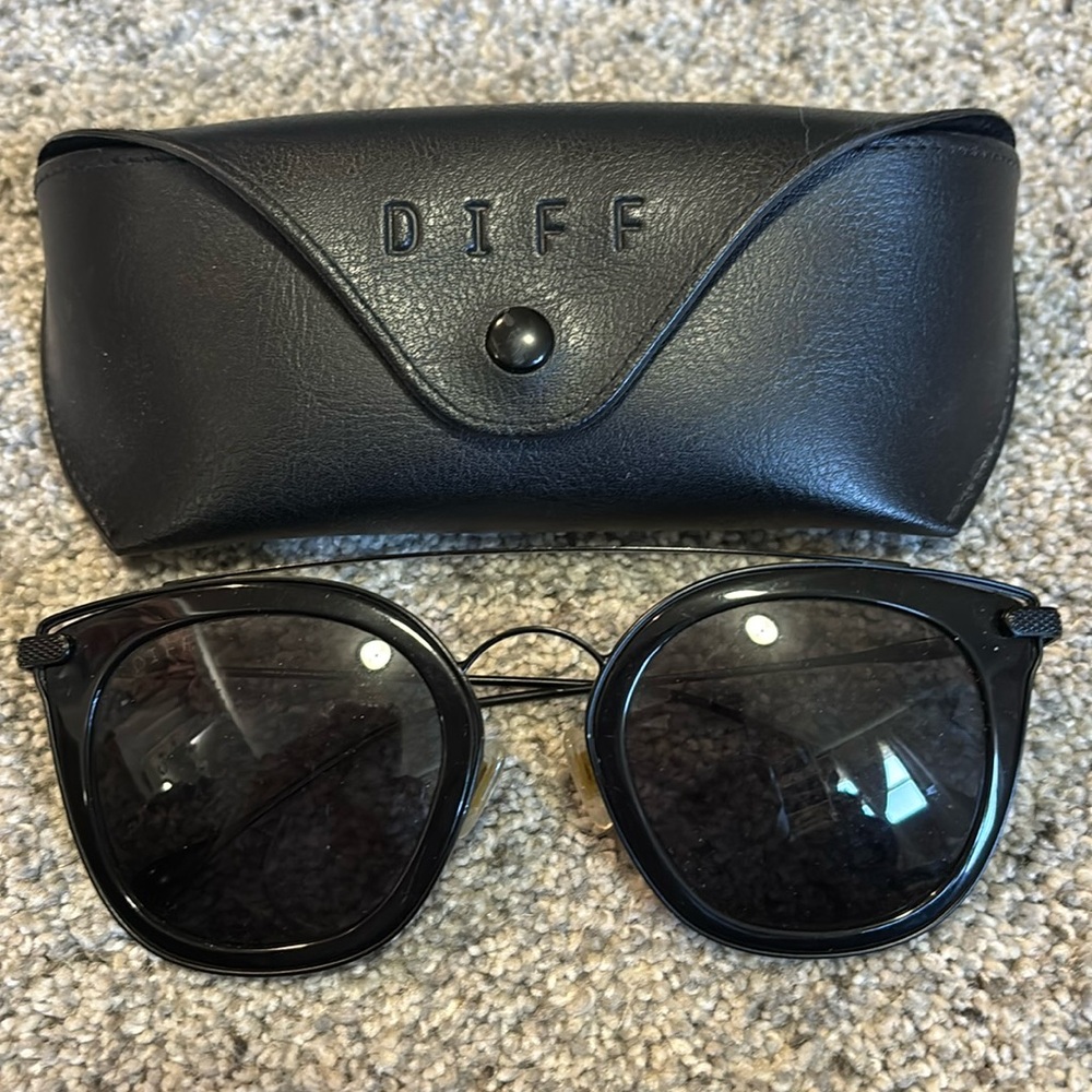 Diff Sunglasses - image 1